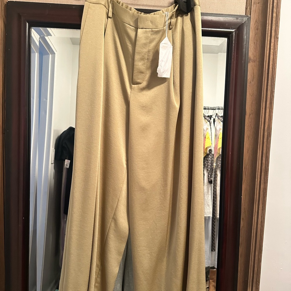 Vince Wide-Leg Pants in Light Khaki